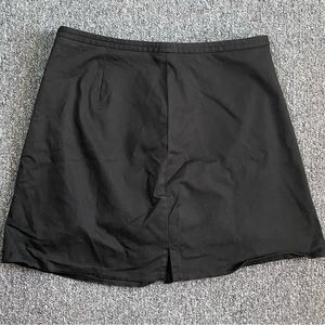 Harold’s Black Skort sz 14